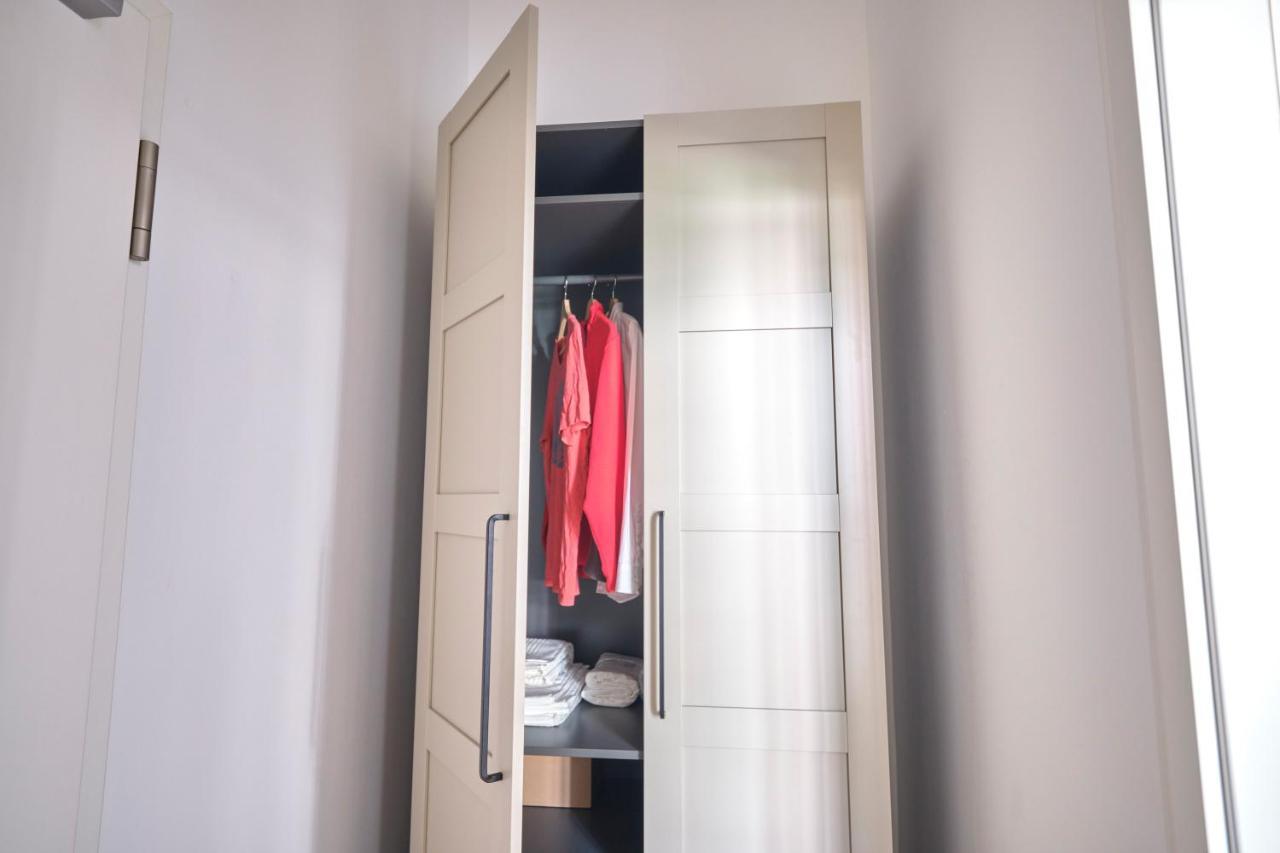 ניאוס Historisches Deluxe Apartment Im Marianum מראה חיצוני תמונה