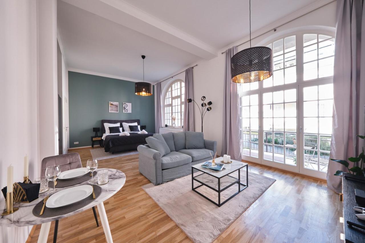 ניאוס Historisches Deluxe Apartment Im Marianum מראה חיצוני תמונה