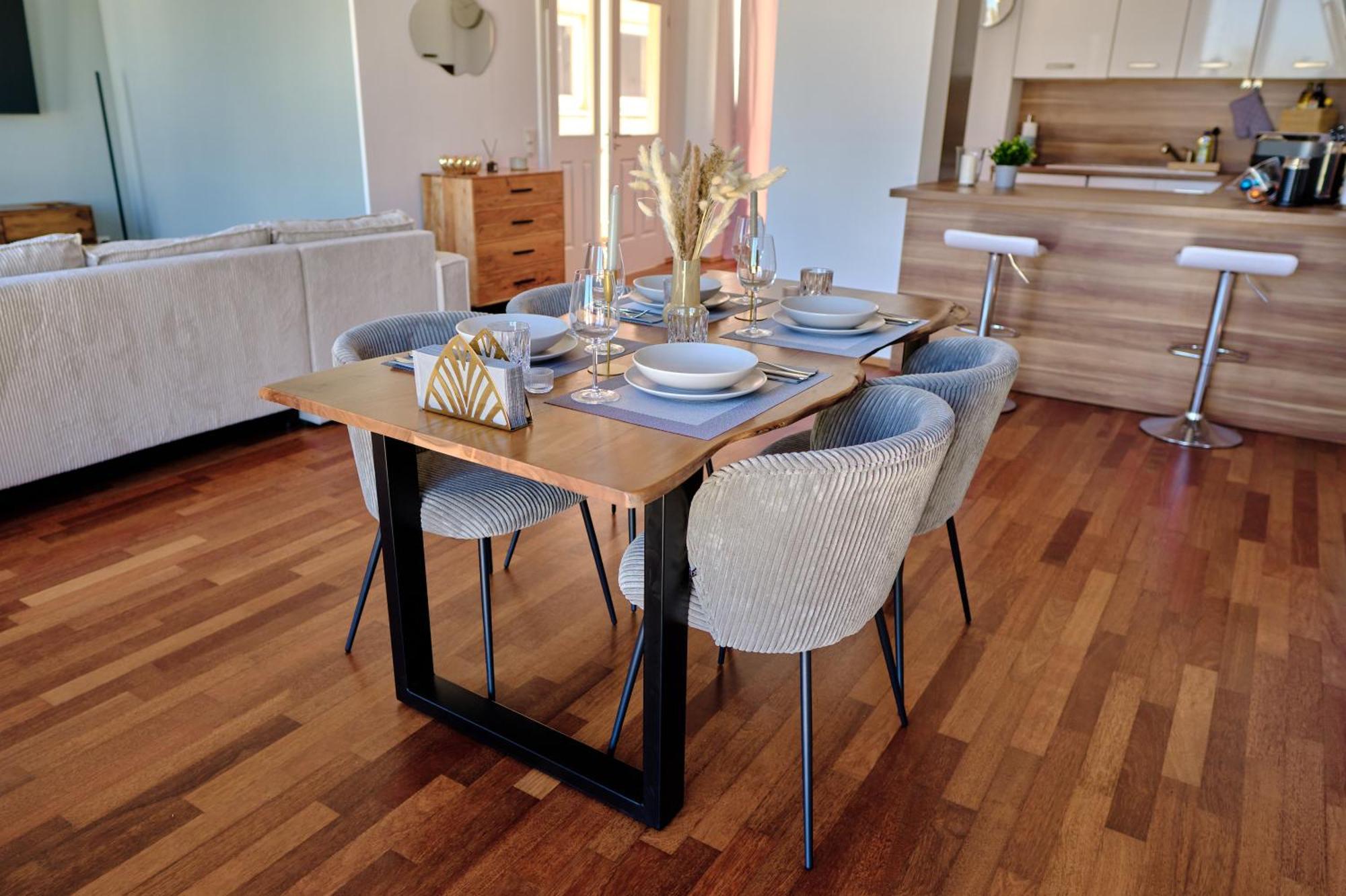 ניאוס Historisches Deluxe Apartment Im Marianum חדר תמונה