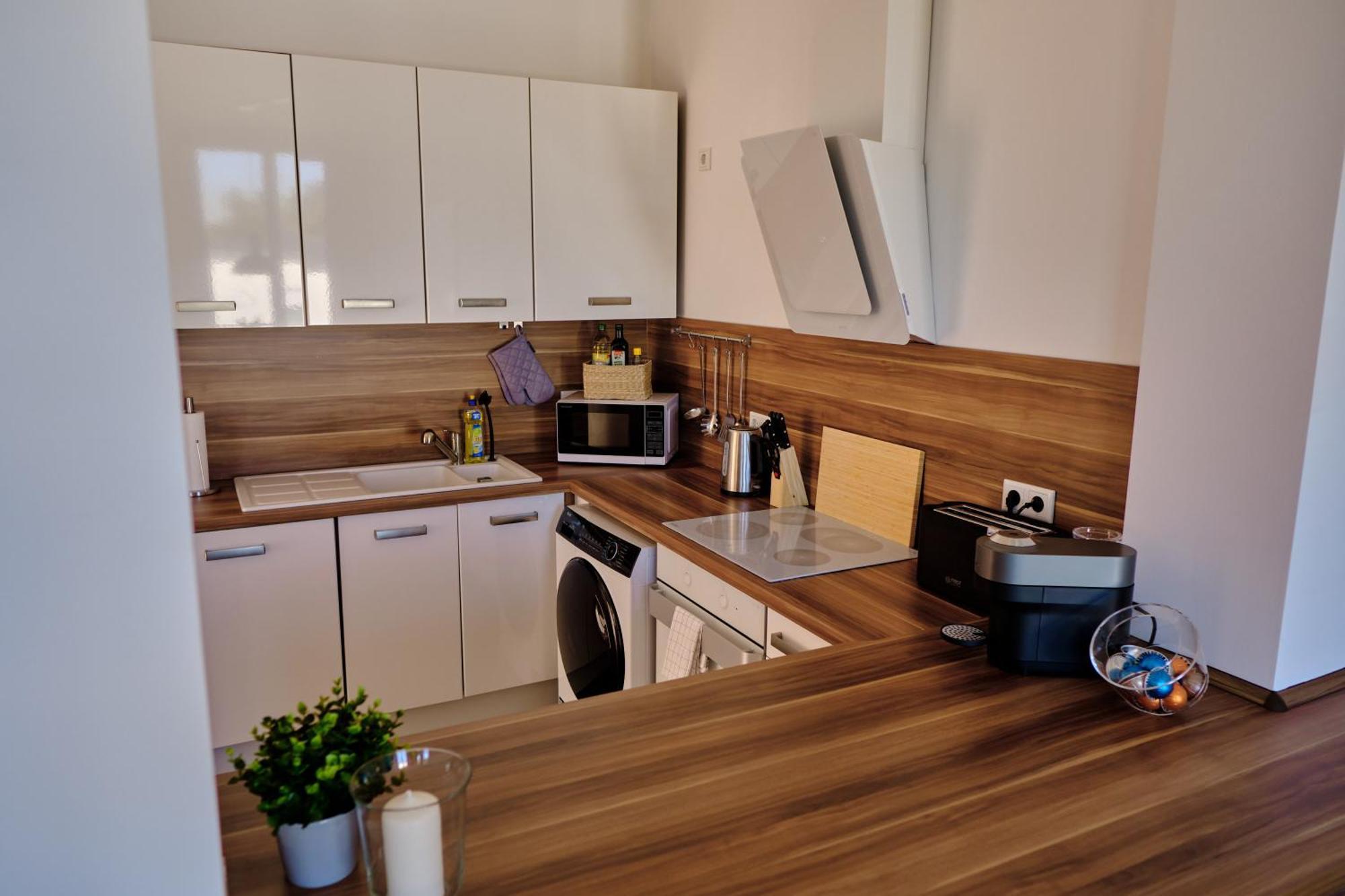 ניאוס Historisches Deluxe Apartment Im Marianum מראה חיצוני תמונה