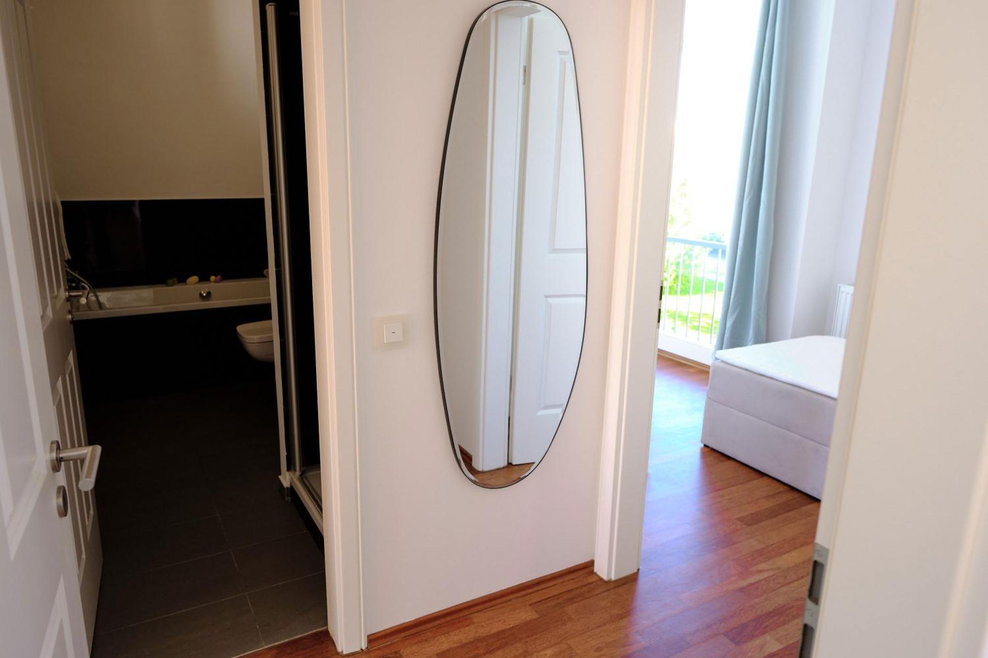 ניאוס Historisches Deluxe Apartment Im Marianum מראה חיצוני תמונה